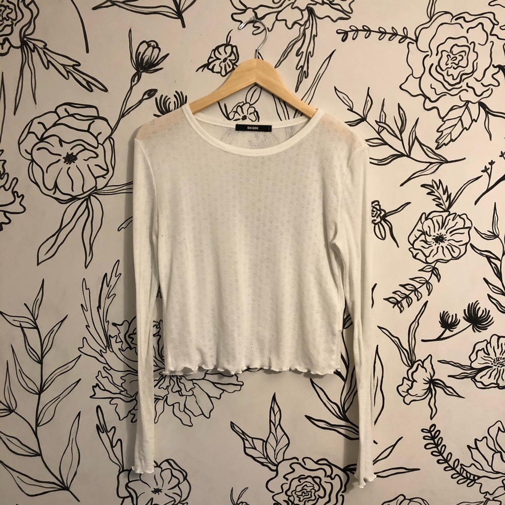 ✨ White Cropped Long Sleeve with Floral Cutouts